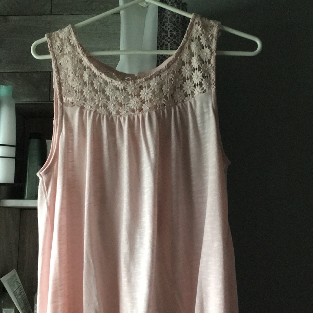 Gorgeous pink lace adjustable top! NWOT
